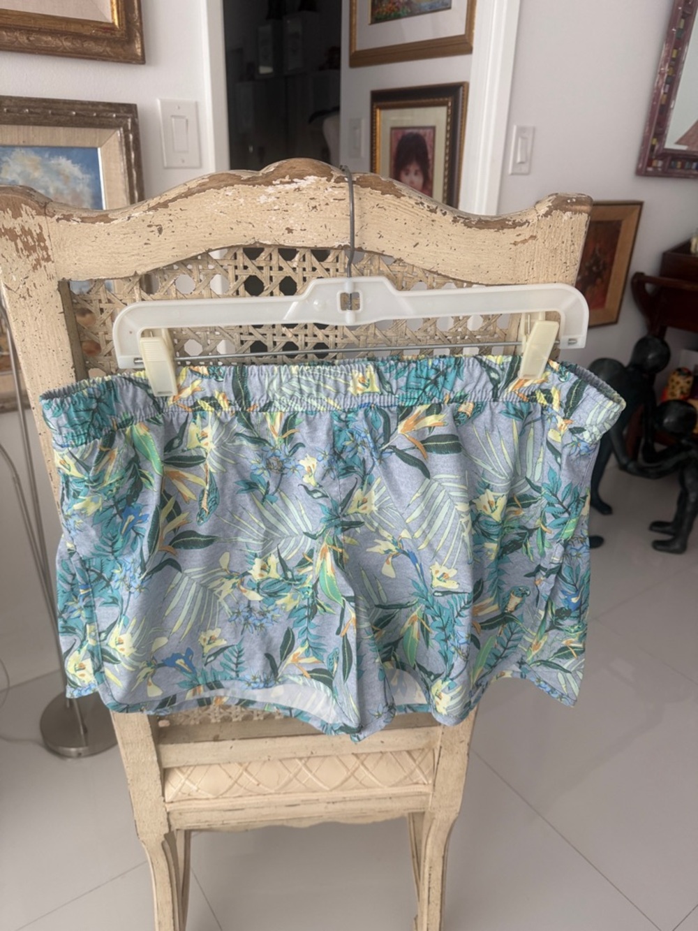 Old Navy Active Go Dry Floral Tropical Elastic-Waist Shorts in Blue/Green/Yellow